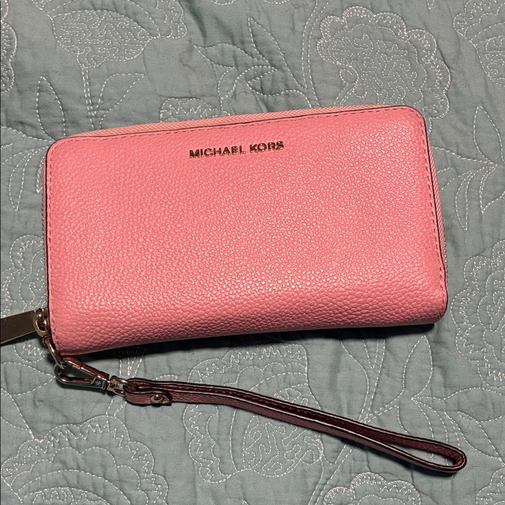 Michael Kors Blush Pink Wristlet